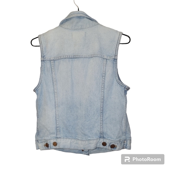 MADEWELL light wash jean denim vest - Picture 3 of 9